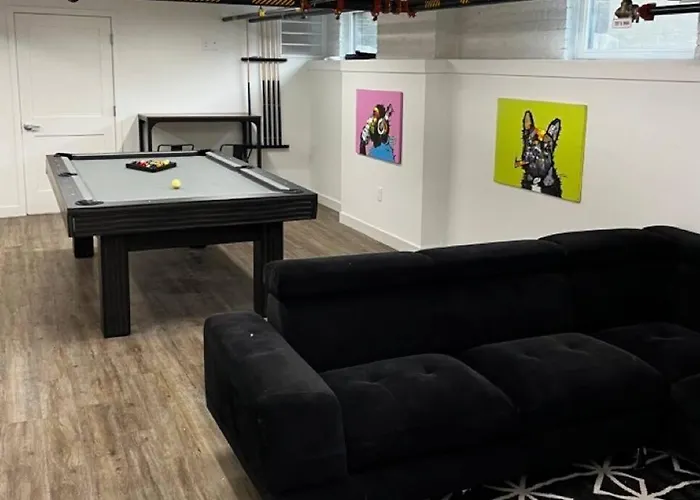 Apartment Gem With Pool Table! Pets Welcome! Columbus