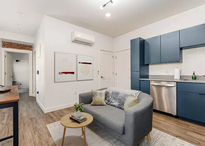 Gem With Pool Table! Pets Welcome!